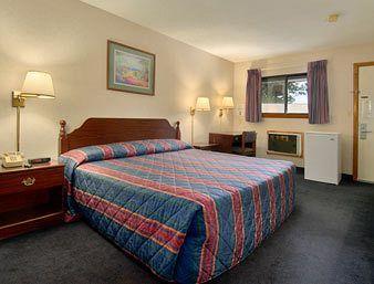 Enfield Inn Extérieur photo